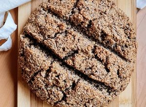 Una foto de Pan de granos de trigo sarraceno y lentejas 🌱 Pan sin harina, sin levadura 🌱 larga fermentación 🌱
