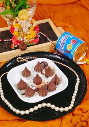 A picture of Chocolate Modak 😋🌹 chocolate Mawa modak 😋😋.