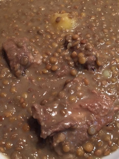 Una foto de Lentejas con costillas
