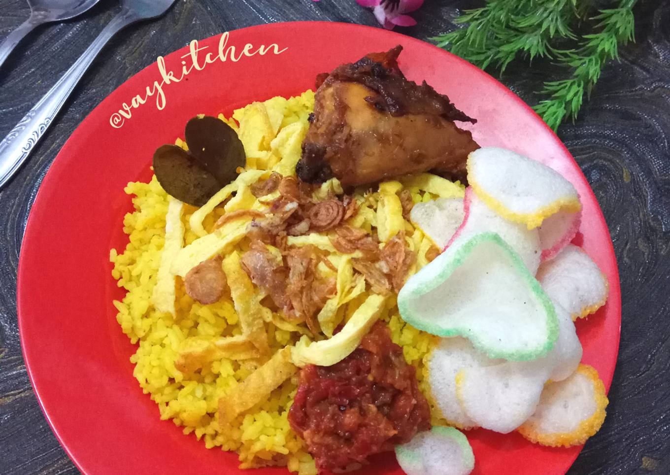 Nasi Kuning dari sisa nasi kemarin
