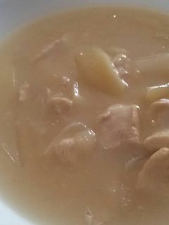 Una foto de Pollo a la manzana en salsa cremosa de champiñones