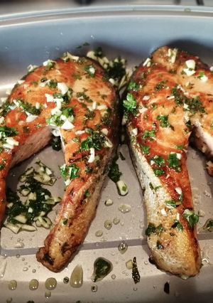 A picture of Lemon and Garlic Salmon Steaks.