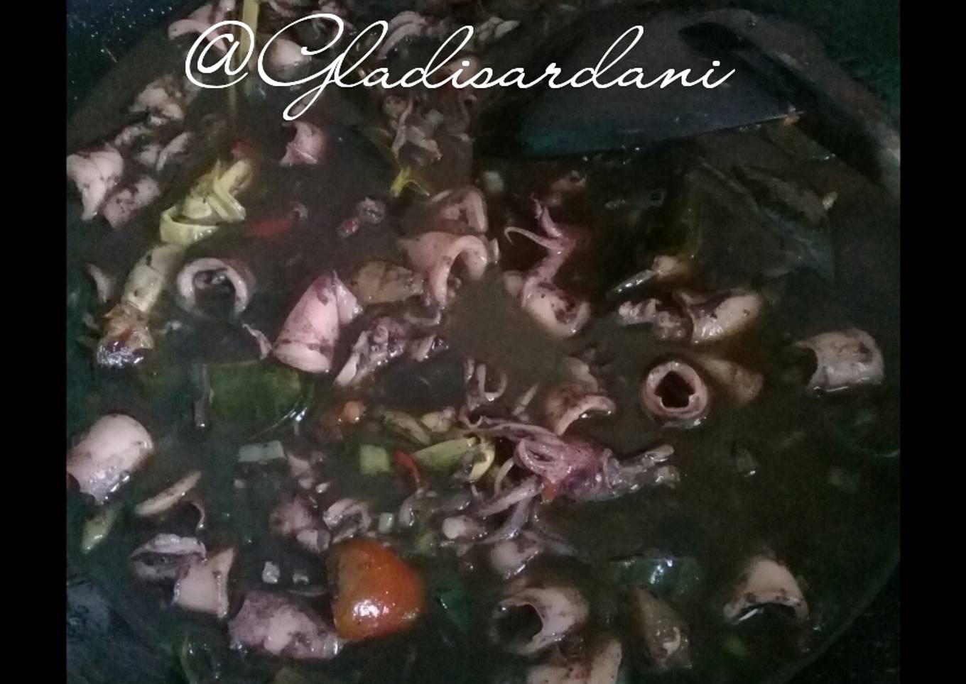 Duduh kaldu cumi ireng