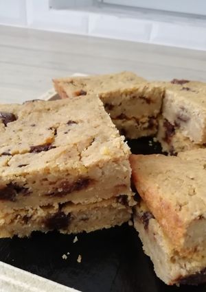 Une photo de Blondie vegan et gluten free au pois chiches