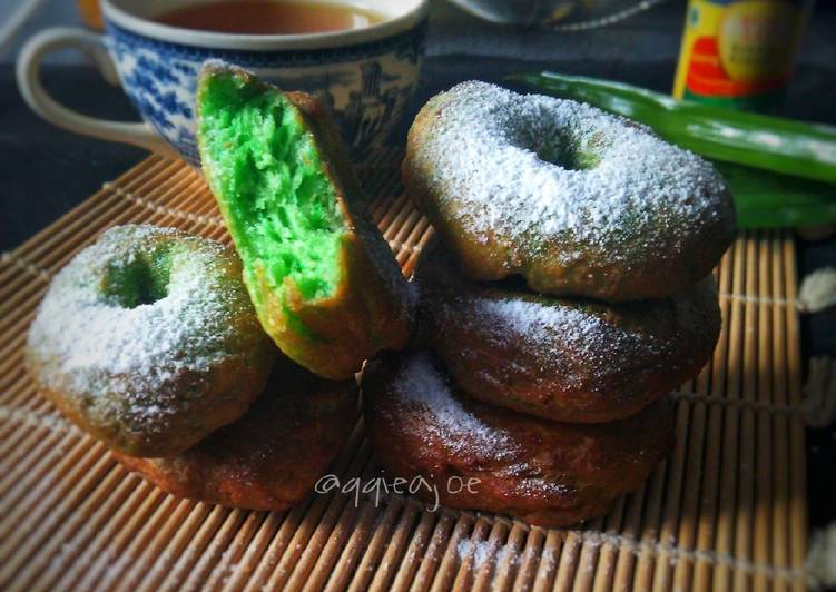 Donat Pandan Tanpa Telor Tanpa Ulen