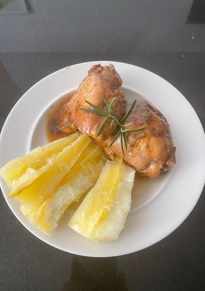 Una foto de Pollo al romero