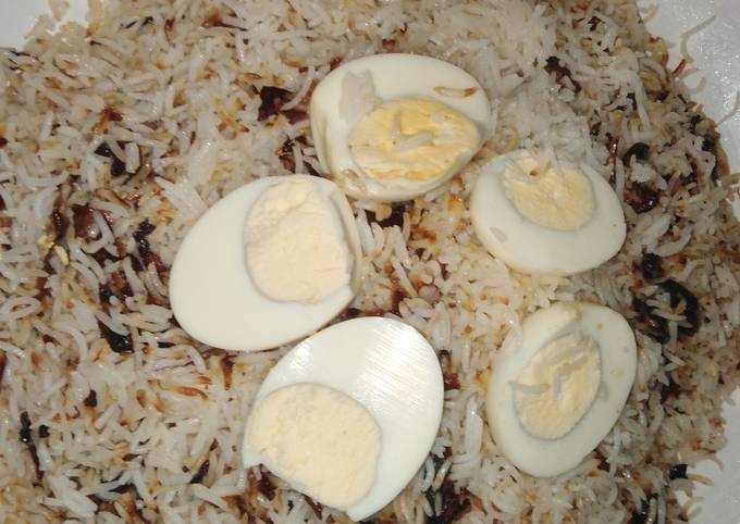 Rice with fried onions and eggs.. #endyearchallenge