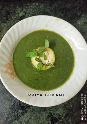 A picture of Hariyali Soup.