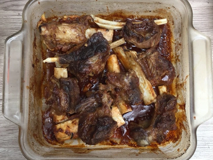 Langkah Gampang Menyiapkan Resep Iga Sapi Panggang Saus Lada Hitam Anti Ribet, Enak Banget