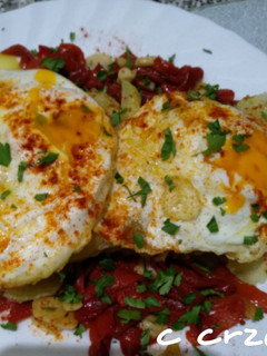 Una foto de Huevos rotos light