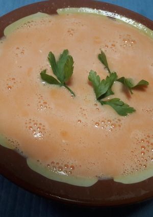 A picture of Veloute sauce.