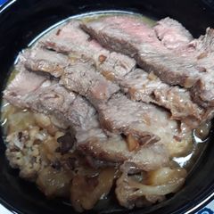 A picture of Beef and Cauliflower.