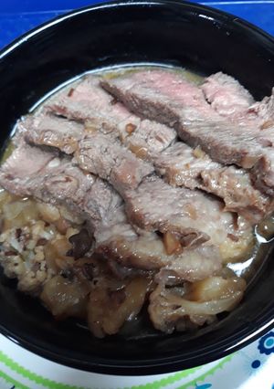 A picture of Beef and Cauliflower.