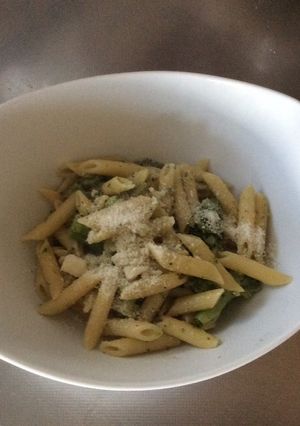 Foto di Penne con broccoli e acciughe