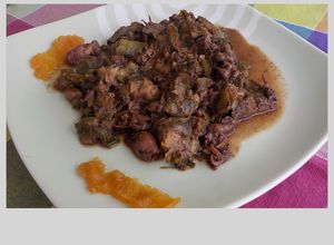 Foto principal de Puntilla con alcachofas y ajos tiernos