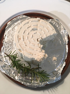 Una foto de Queso de Soja al Romero (Lekue)
