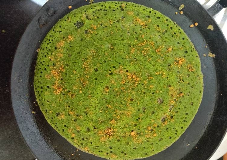 Simple Way to Make Award-winning Oats Spinach dosa