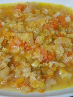 Una foto de Sopa de verduras diferente