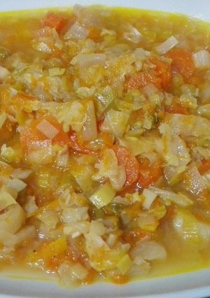 Una foto de Sopa de verduras diferente
