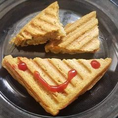 A picture of Masala Oats - Suji Sandwich.