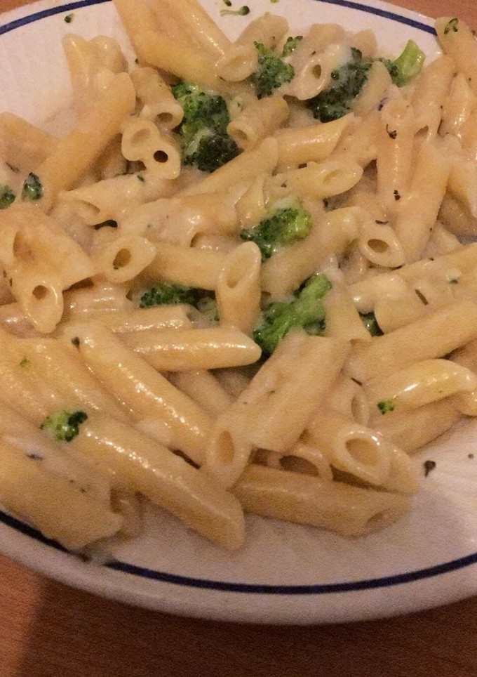Una foto de Pasta con brócoli (vegetariana)