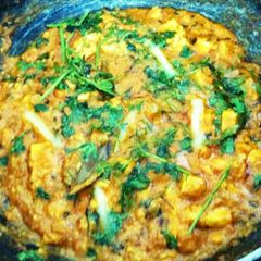 A picture of Tangy Butter Paneer Masala.