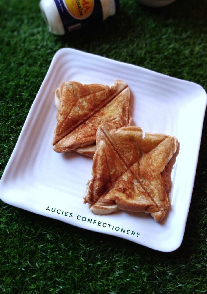 A picture of Easy toast bread.