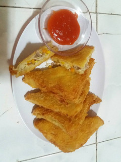 Foto resep Roti goreng isi ragout sayur dan ayam