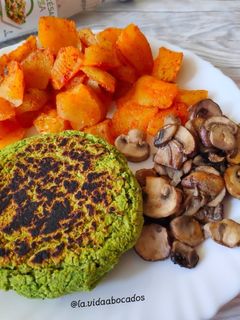 Una foto de Hamburguesa vegana de espinacas