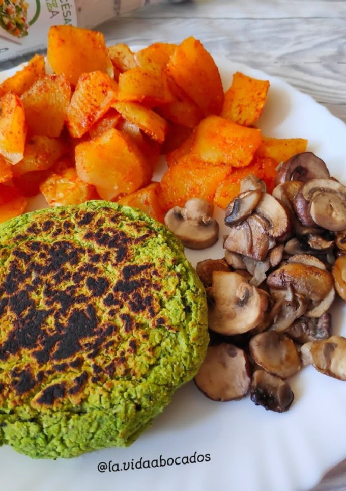 Una foto de Hamburguesa vegana de espinacas