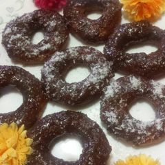 A picture of Chocolate donuts.