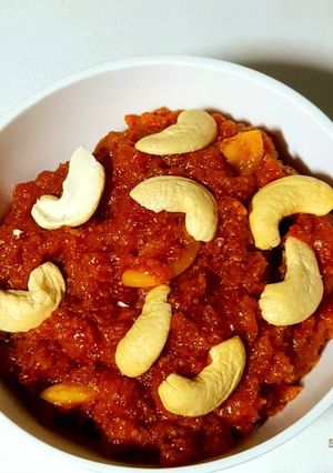 A picture of Quick Carrot Halwa With Khoya.