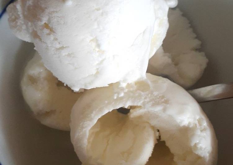 Steps to Make Homemade Effortless Vanilla Icecream (with finowhip)