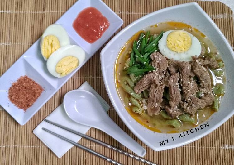 Udon Hijau Kuah Daging Pedas (Home Made)