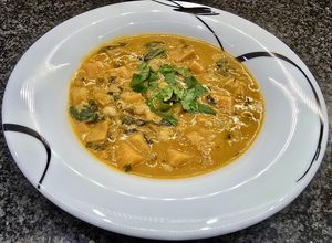 Foto di Curry di patate dolci e burro di arachidi - Vegan