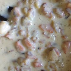 A picture of Fish pie sauce.