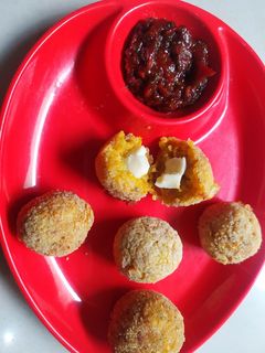 મકાઈના ચીઝ બોલ(makai cheese ball in Gujarati) રેસીપી મુખ્ય ફોટો