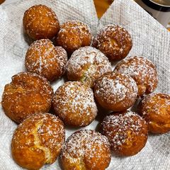 A picture of Sweet potato doughnuts.