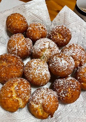 A picture of Sweet potato doughnuts.