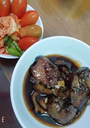 Hình của món Lòng gà rim sa tế.
