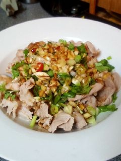 蒜泥白肉 的食譜成品照片