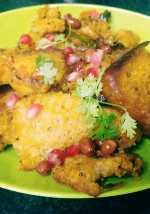 A picture of Spicy brown bread upma.
