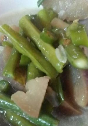A picture of Lodeh (mix vegetable with coconut milk).