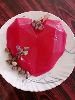 عکسی از دستور ژله بستنی سورپرایز ولنتاین🩷