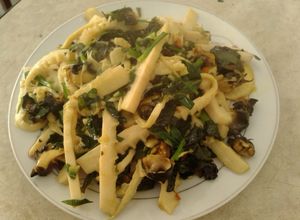 Hình của món Ốc nhồi xào măng chua.