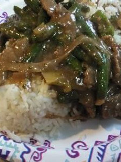 Una foto de Carne fácil y salteado de brócoli