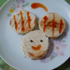 A picture of Cheese sandwiches.