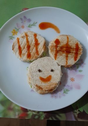 A picture of Cheese sandwiches.