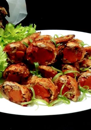 รูปของ ปีกไก่ยัดไส้ข้าวเหนียวไข่เค็ม(เครื่องแน่นมาก) Glutinous Rice & Salted Egg Yolk Stuffed Chicken Wings
