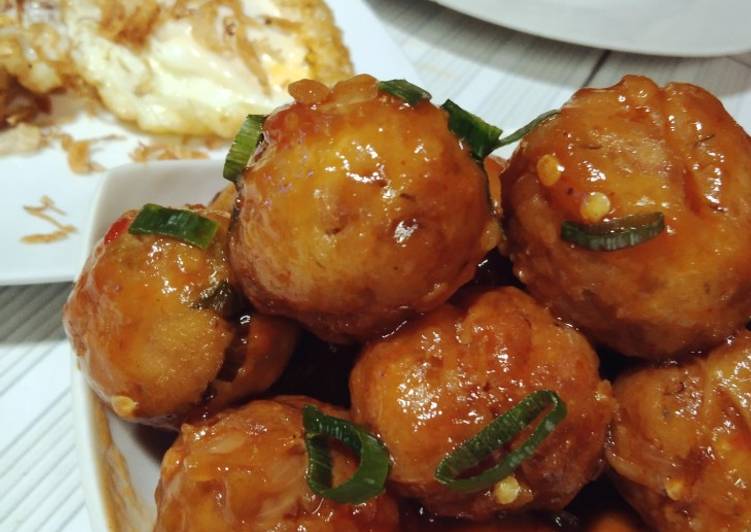 Bola Tempe saus padang